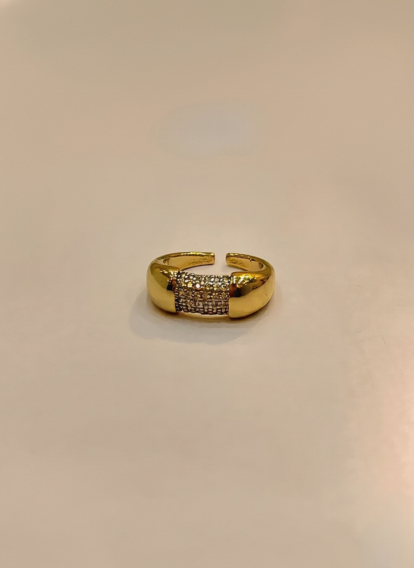 Sparkling Bar Dome Ring