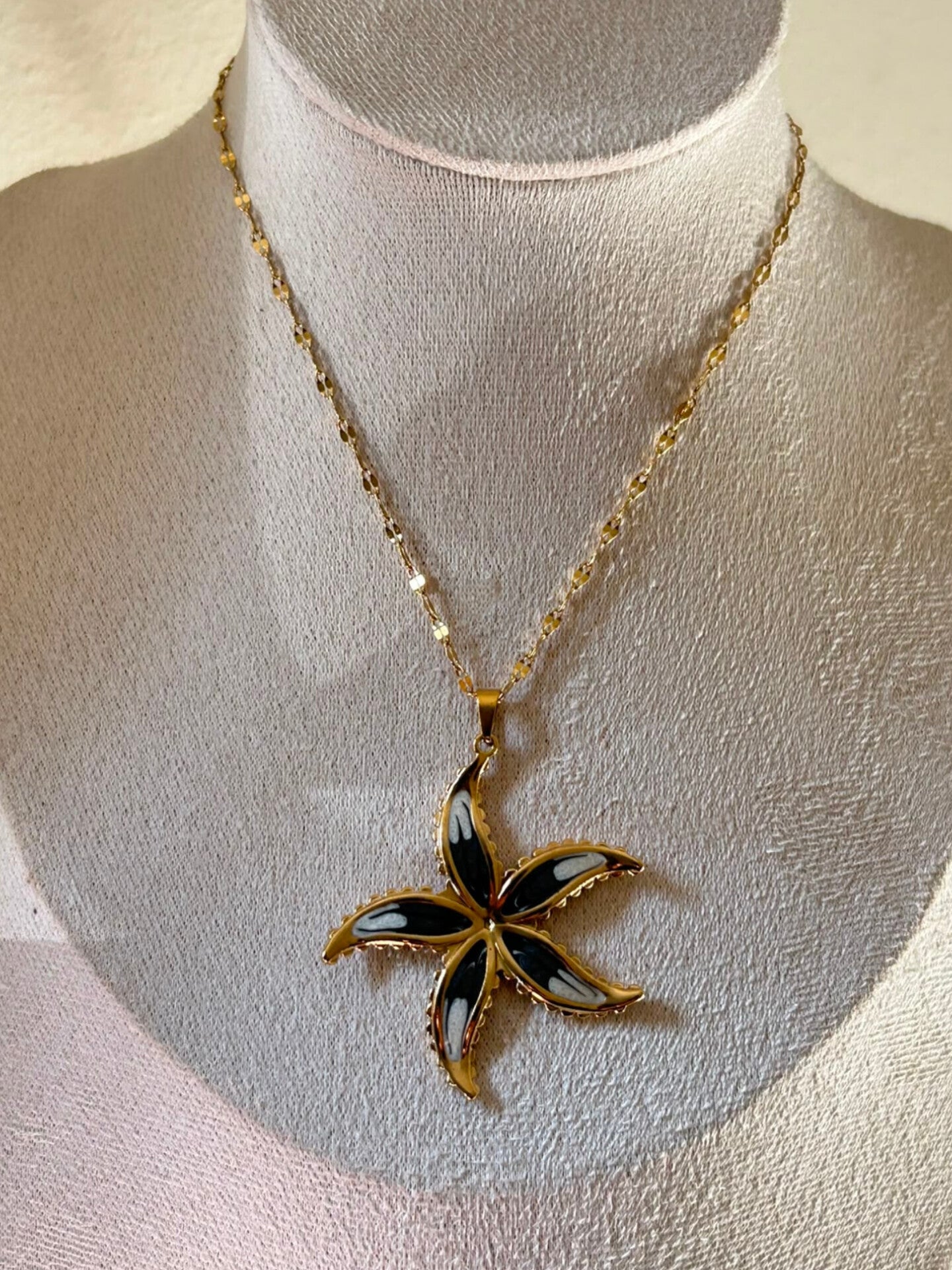Ocean Breeze Starfish Necklace