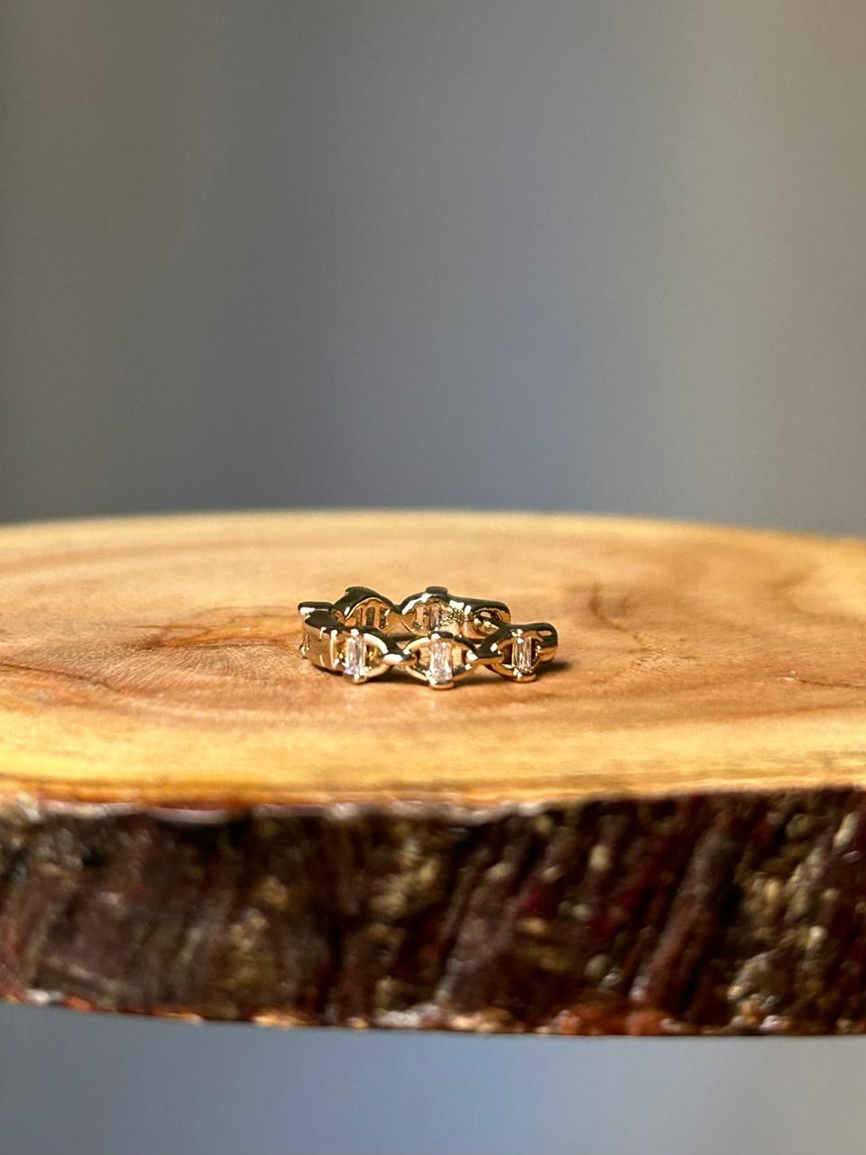 Elegant Baguette Chain Piercing