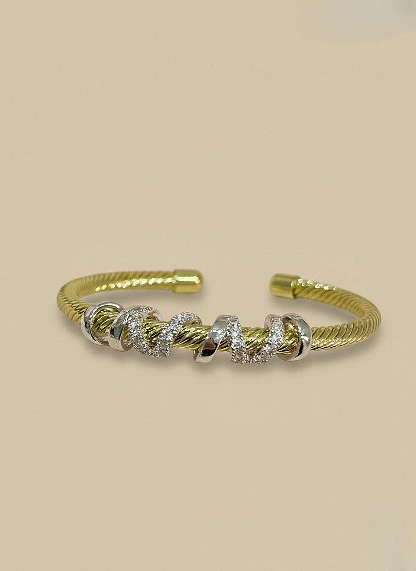 Luxury Gold-Inspired Twisted Bangle