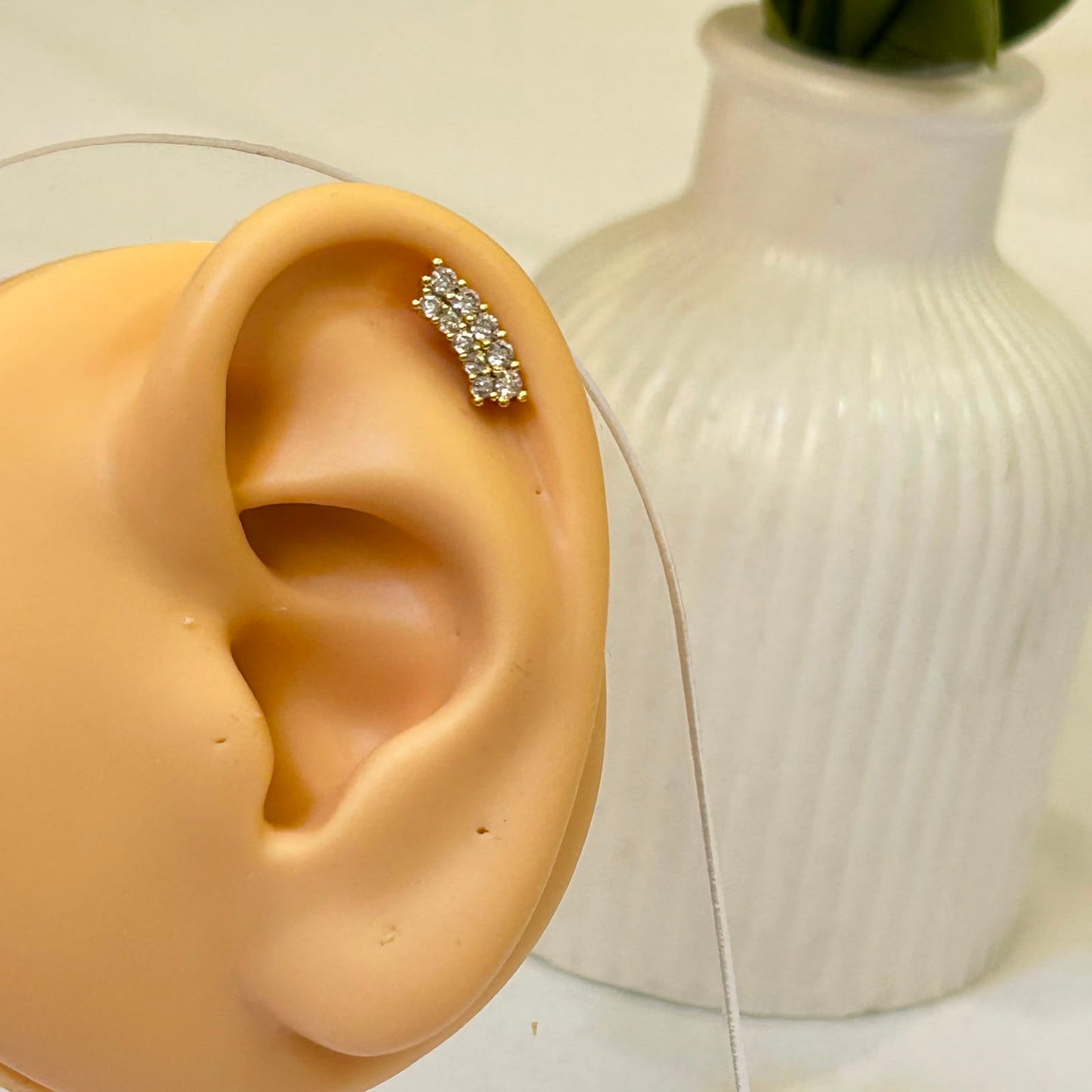 Sparkling Curved Crystal Piercing