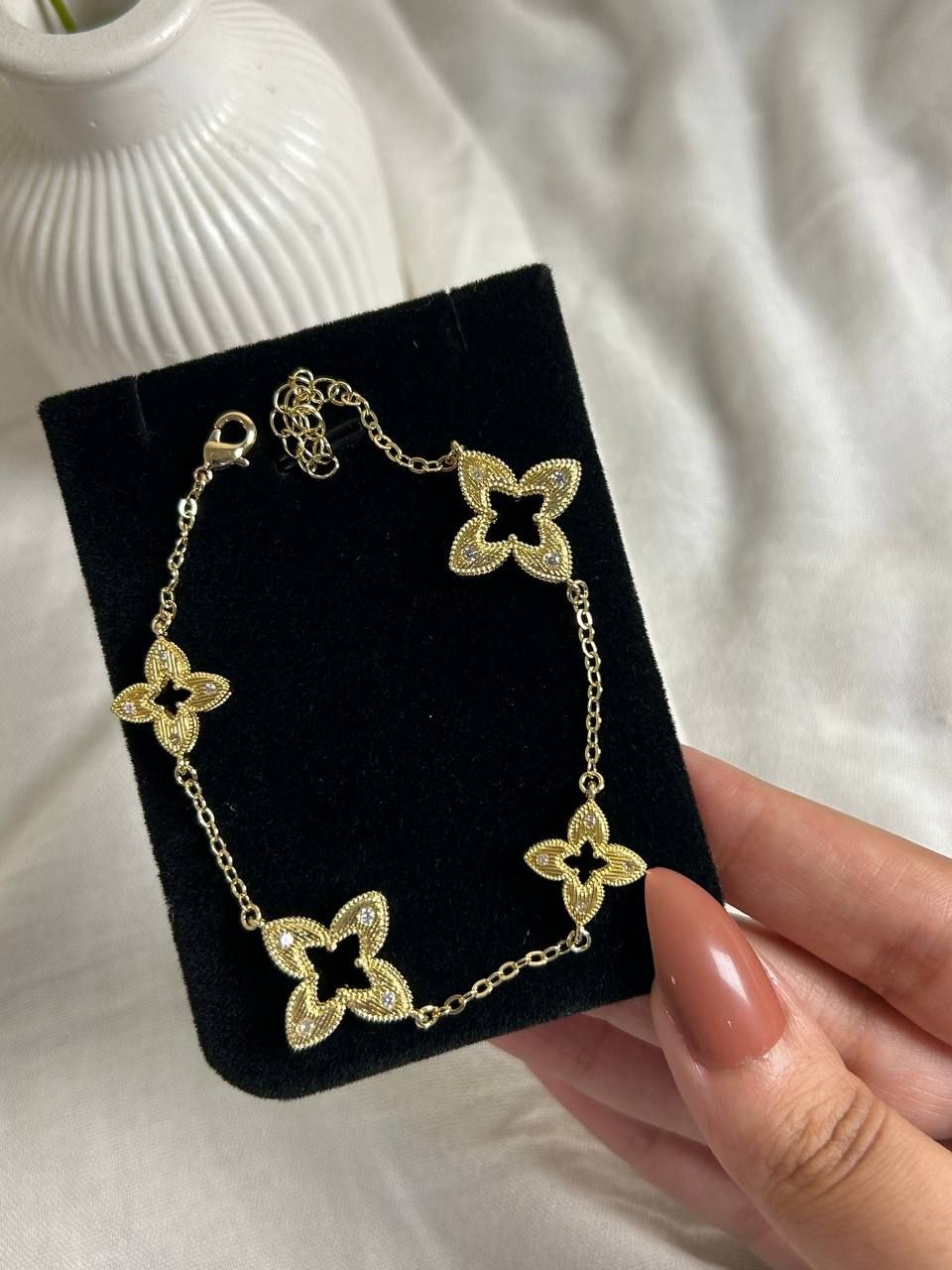 Vintage Clover Charm Bracelet