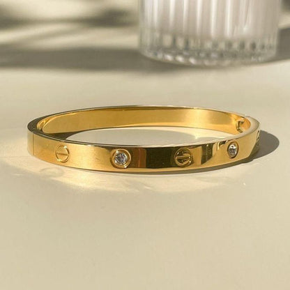 Elegant Screw Lock Bracelet
