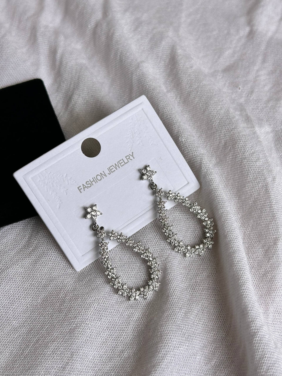 Openwork teardrop Zircon Drop Earrings
