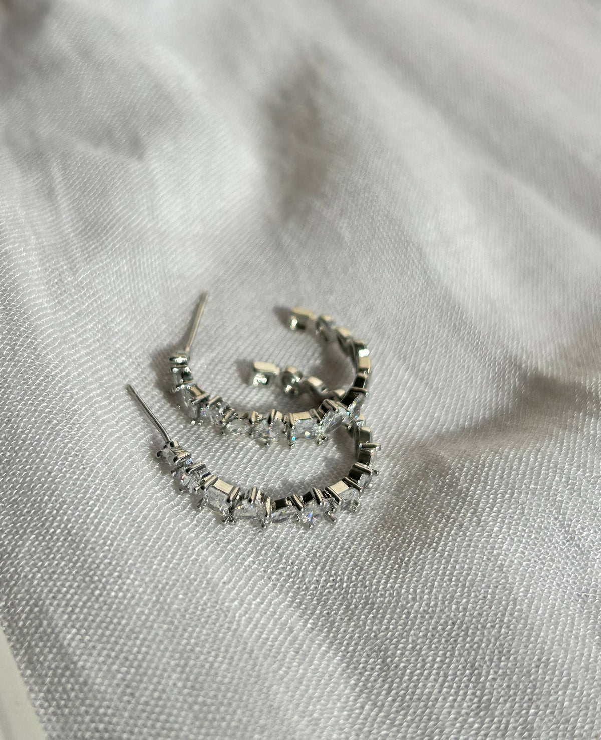 Mixed-Cut Zircon Half-Hoop Earrings