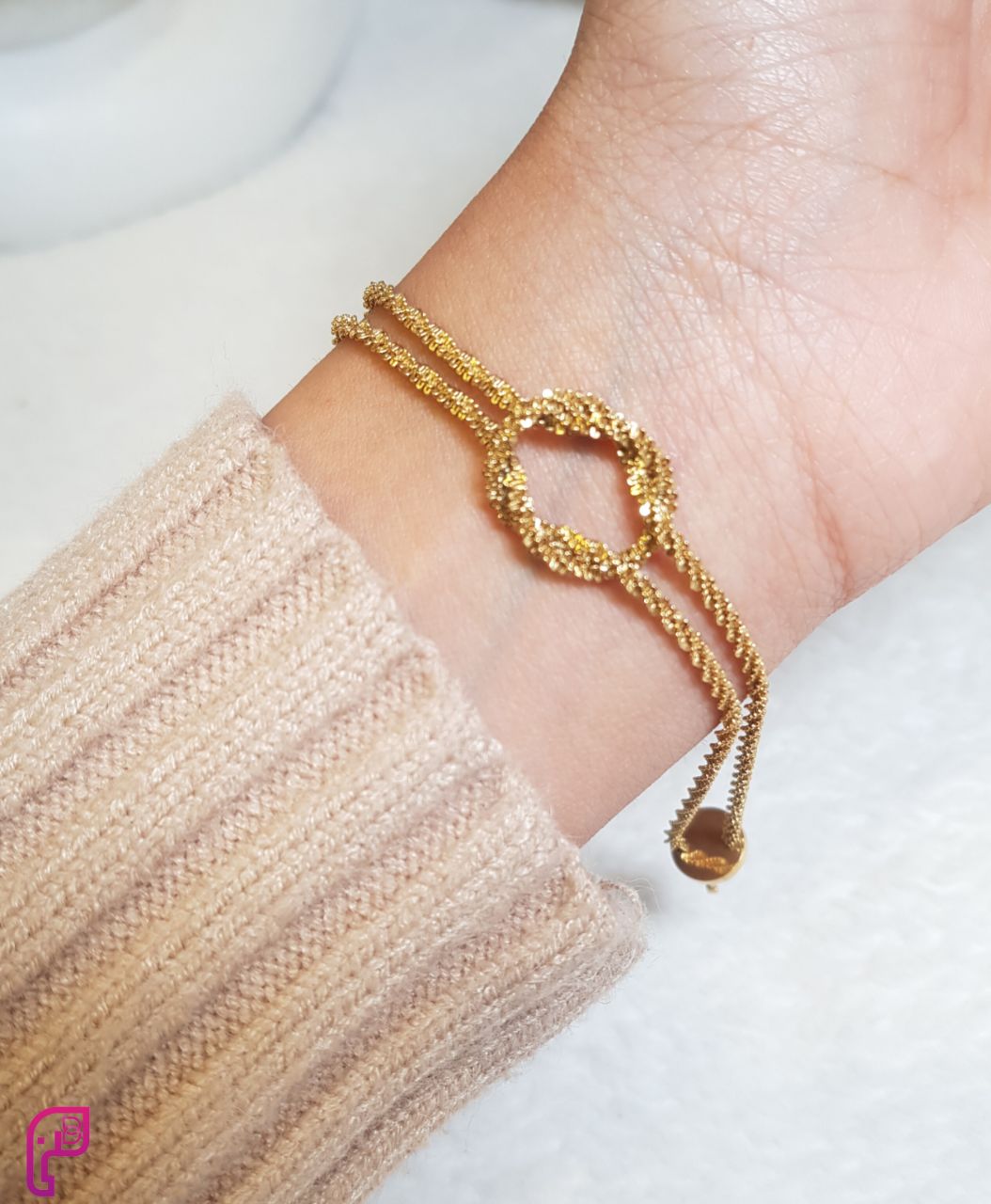Textured Oval Slider Bracelet