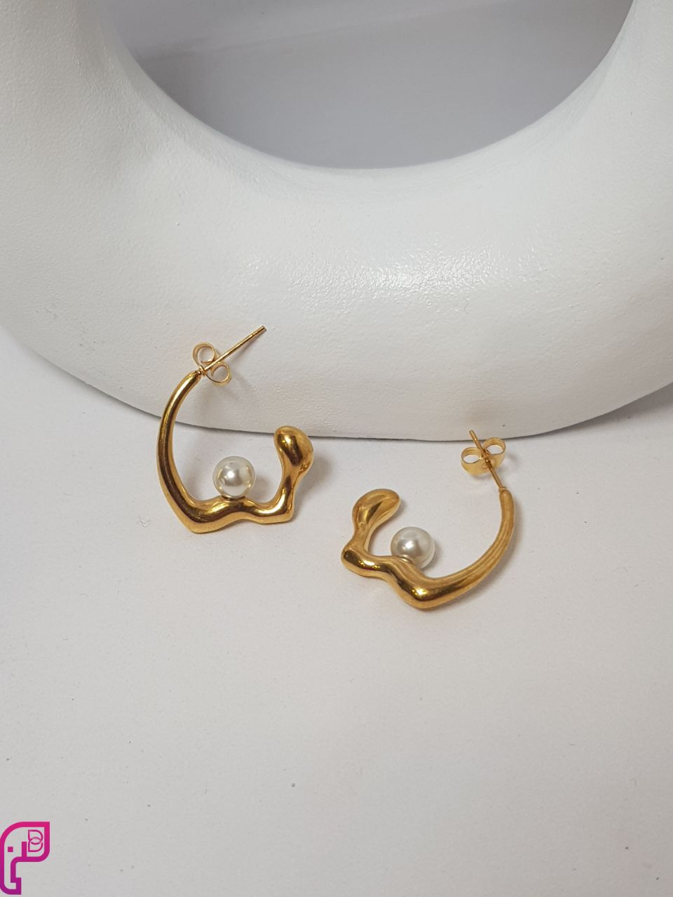 Wave Pearl Hoops