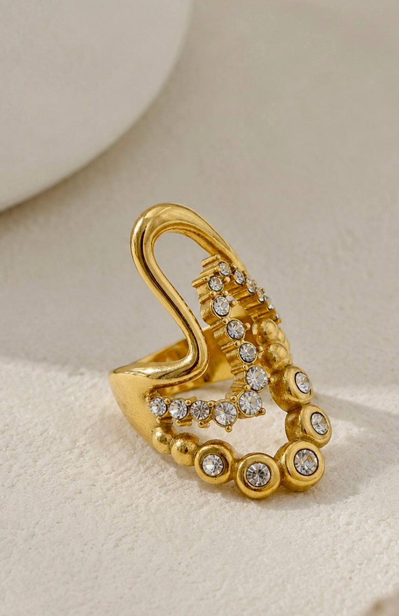 Sparkling Wavy Zircon Ring
