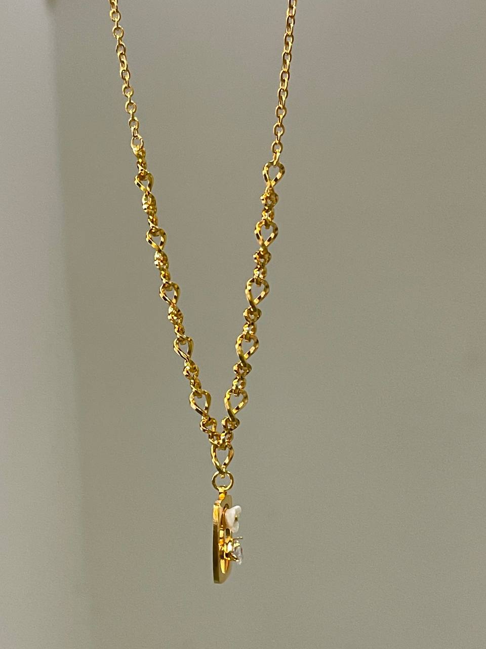 Mother of Pearl Blossom Pendant