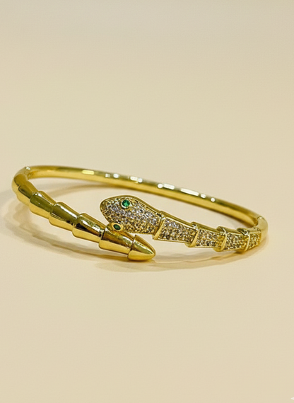 Emerald Eye Serpentine Bangle