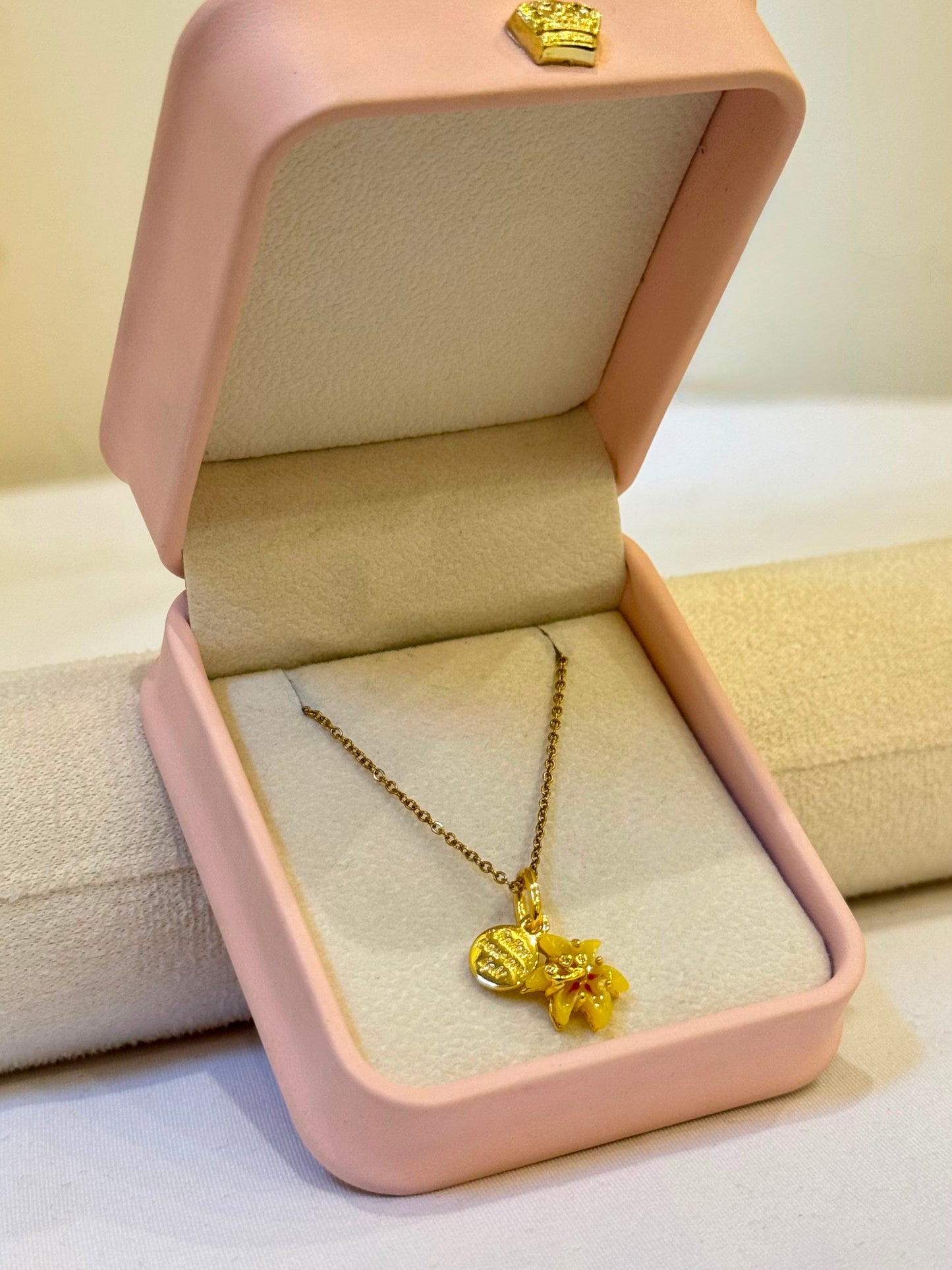 Magic Gold Flower Necklace