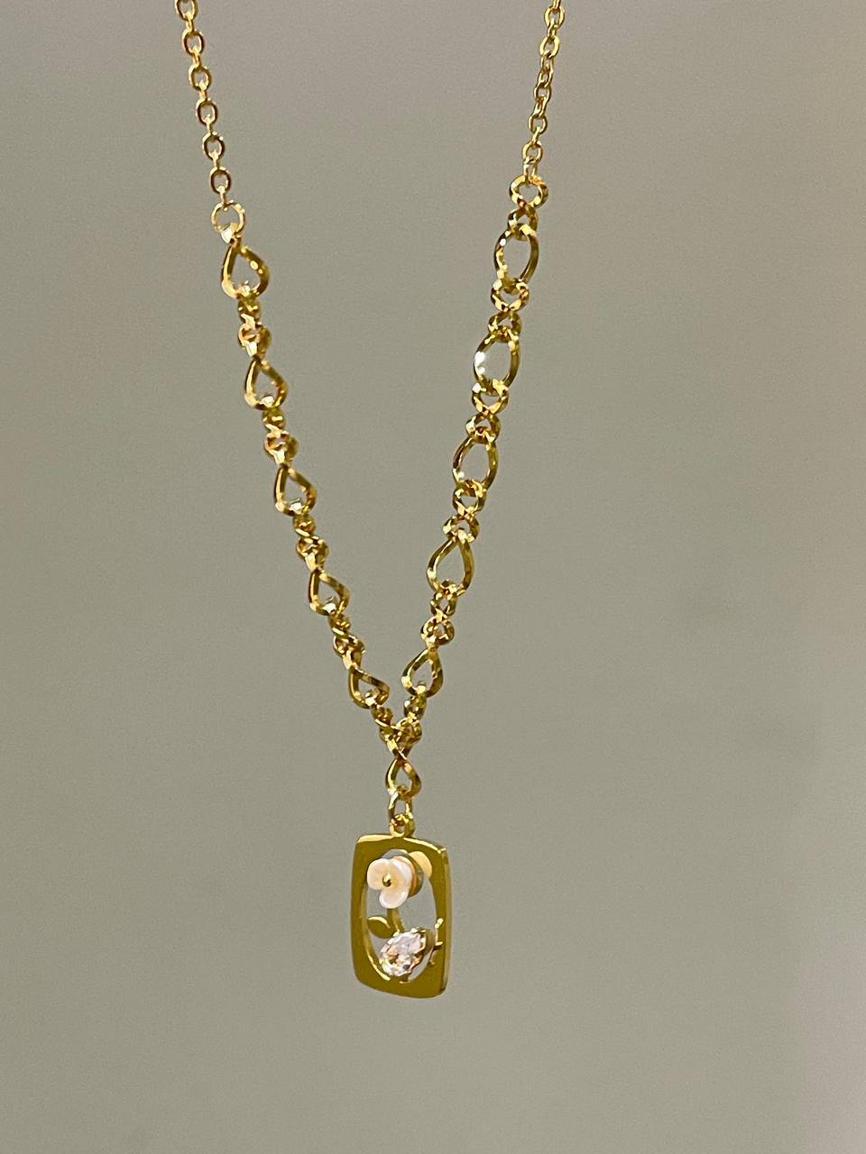 Mother of Pearl Blossom Pendant