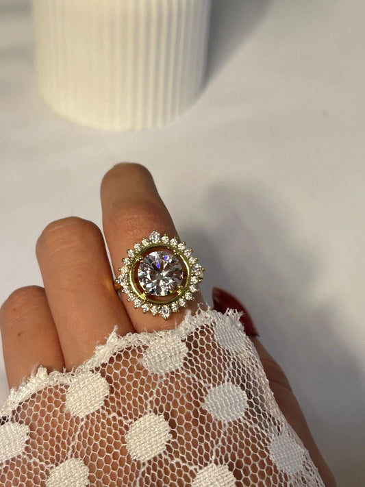 Majestic Sunburst Zircon Ring