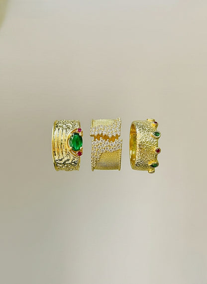 Royal Emerald Textured Ring