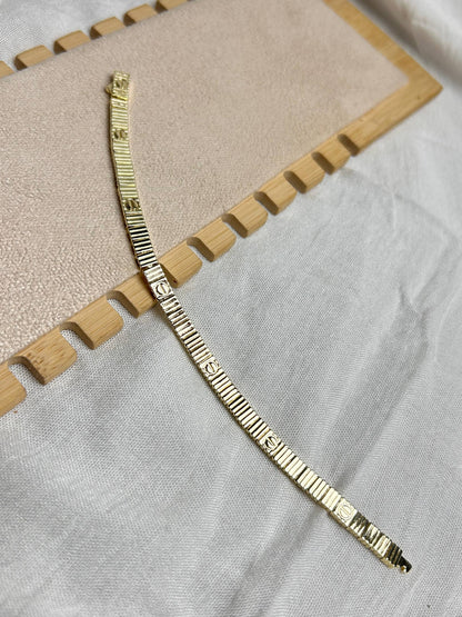 Textured Screw-Motif Link Bracelet