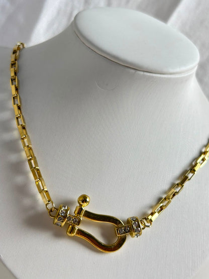 Horseshoe Buckle Chain Necklace