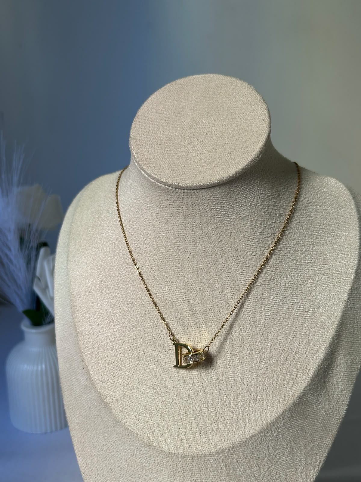 Golden Luxury Interlocking Pendant