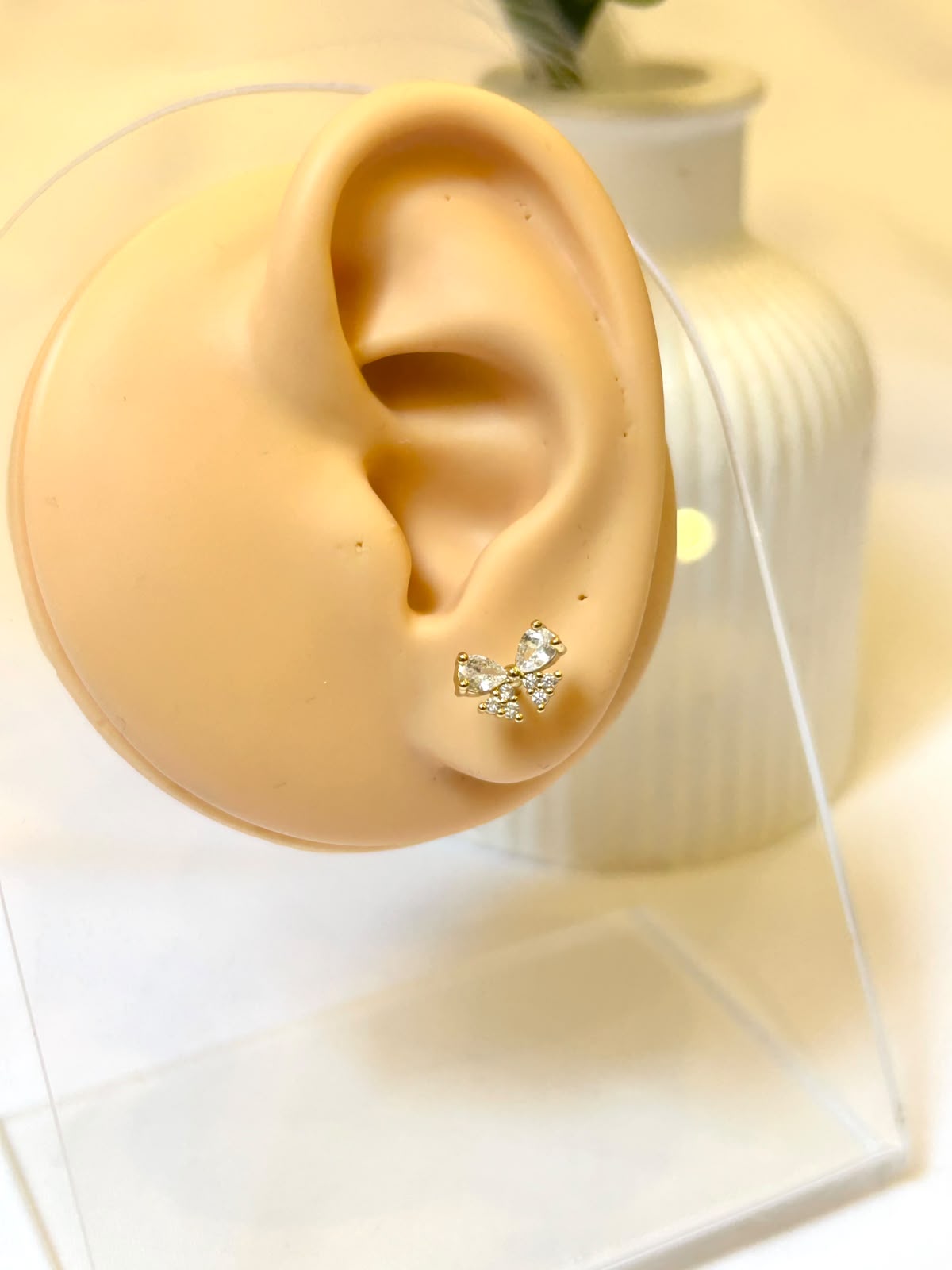 Sparkling Crystal Bow Piercing