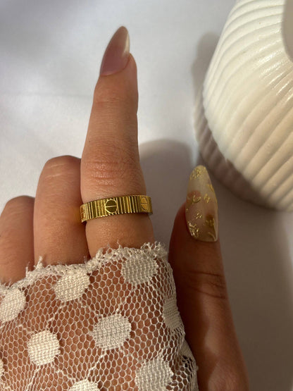 Golden Geometric Band