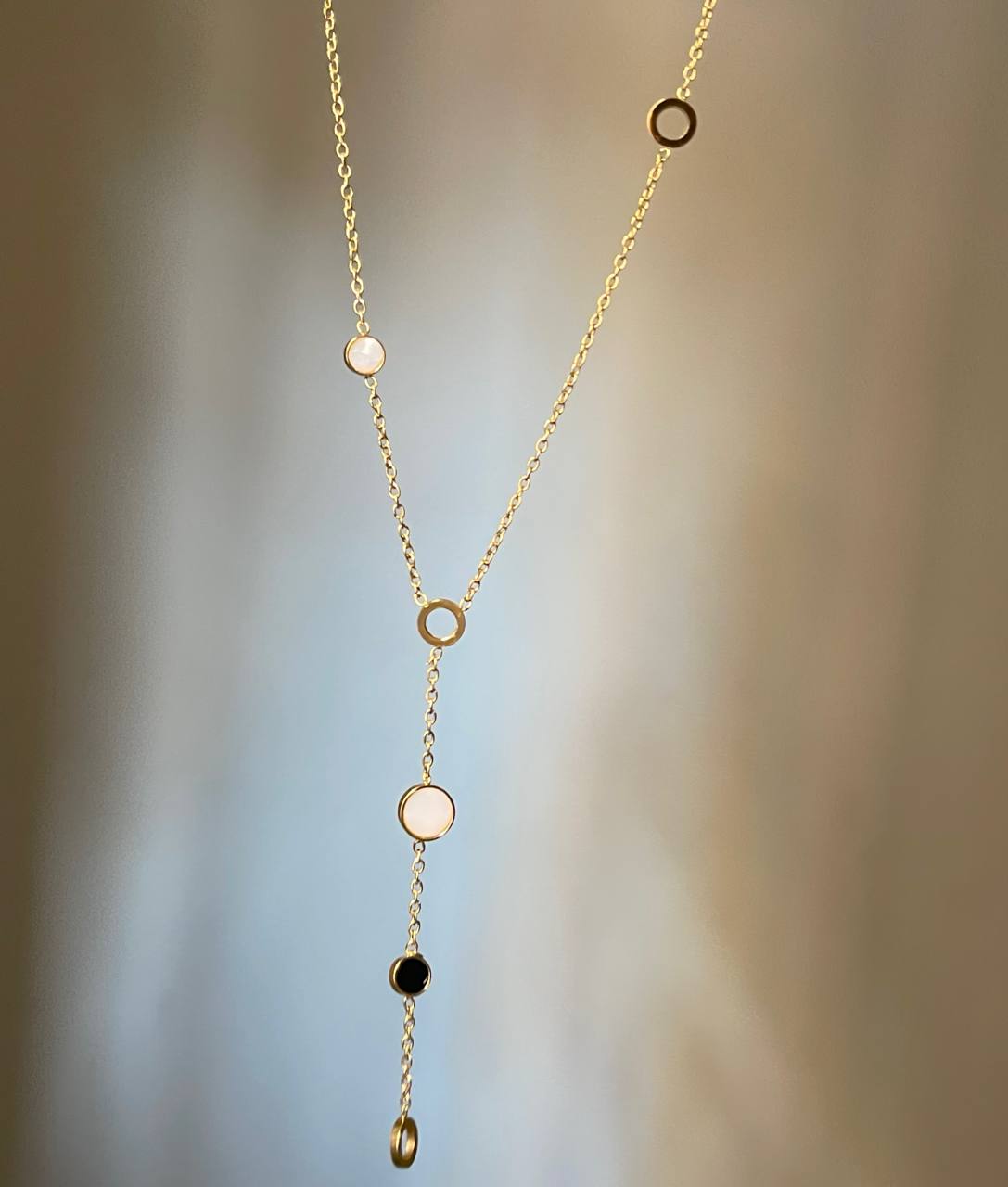 Elegant Lariat Circles
