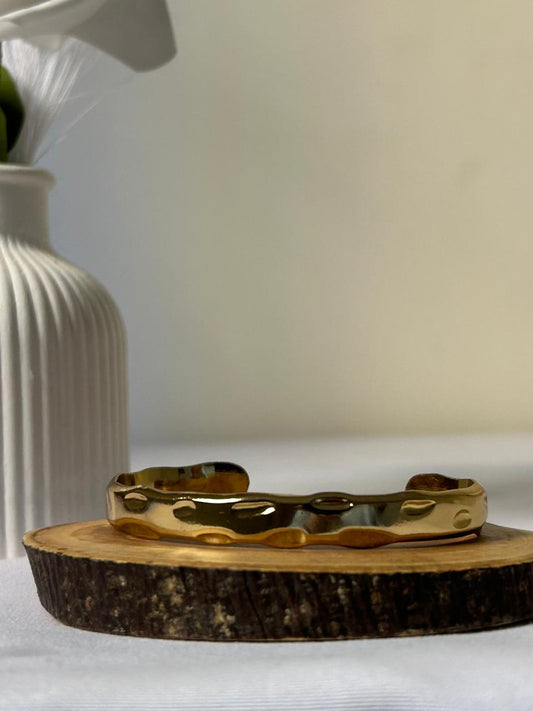 Gold Wave Bangle