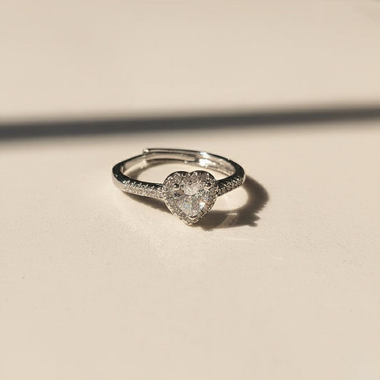 Radiant Platinum Heart Ring