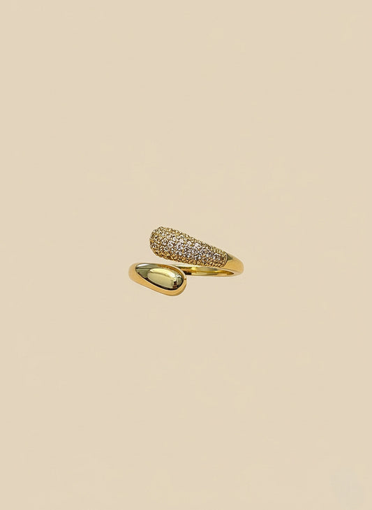 Sparkling Golden Drop Ring