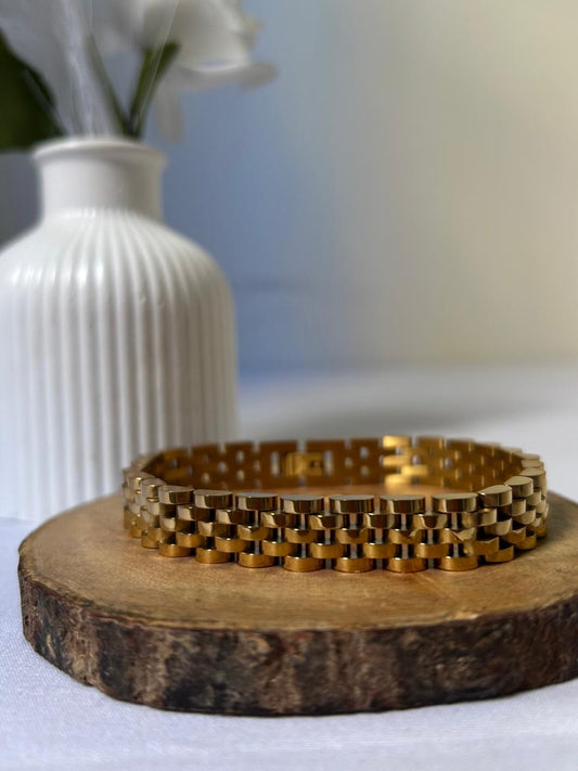 Classic Gold Link Bracelet