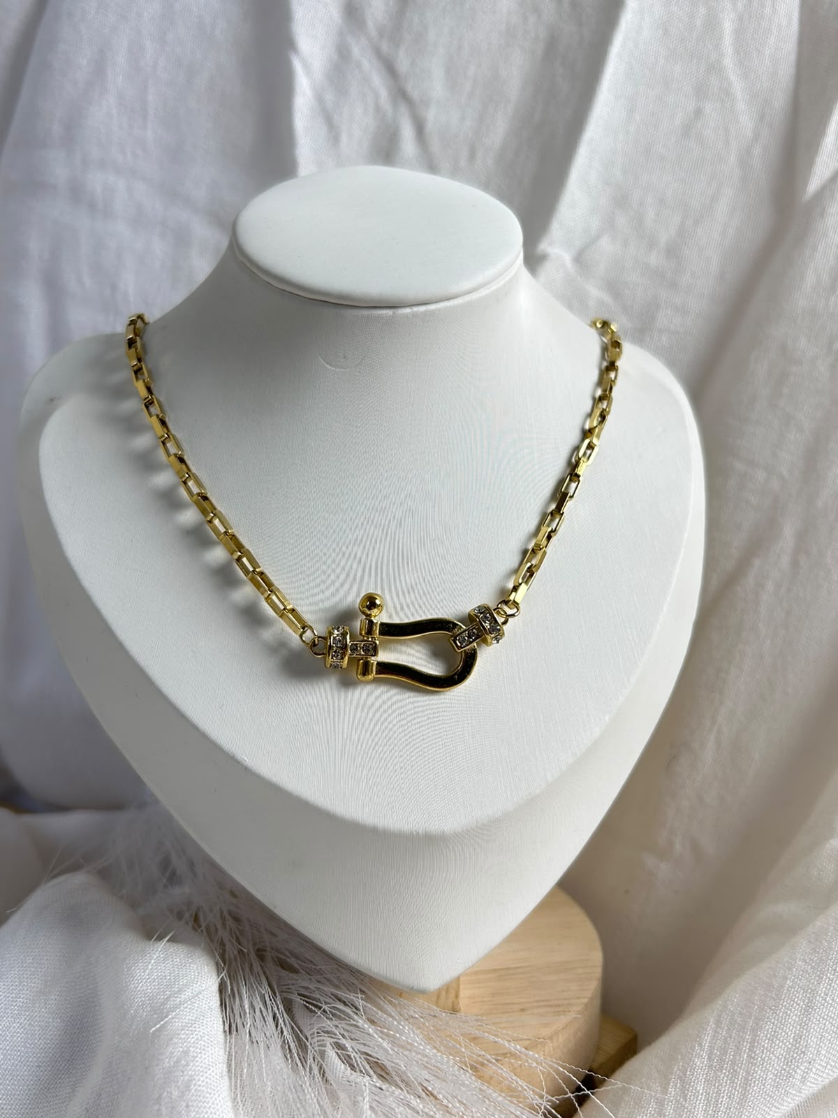 Horseshoe Buckle Chain Necklace