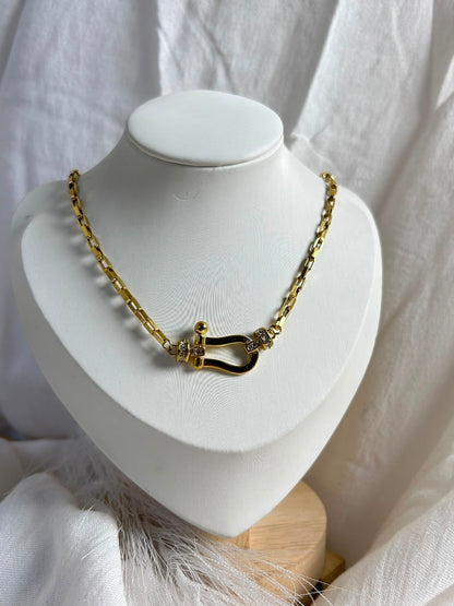 Horseshoe Buckle Chain Necklace