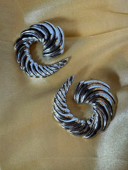 Shell Earring