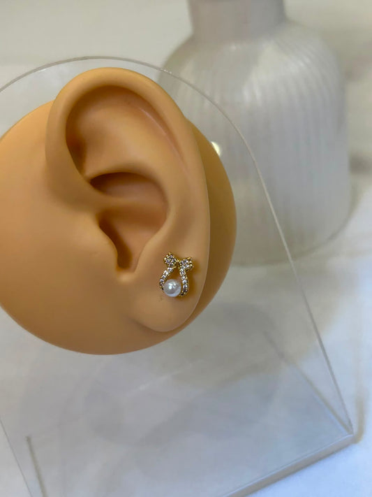 Elegant Crystal Bow Piercing