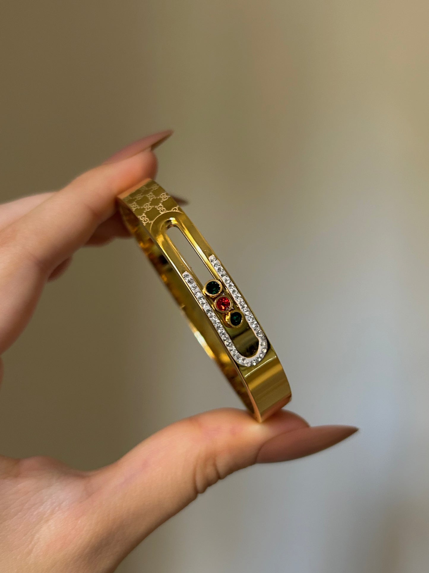 Dynamic Gem Cuff