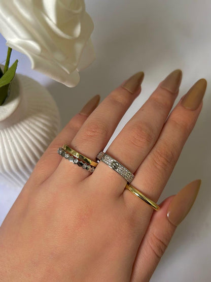 Iconic Mixed Capsule Ring