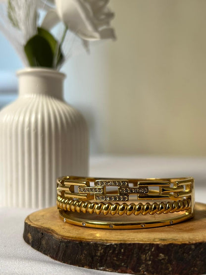 Royal Glow Stainless Bangle