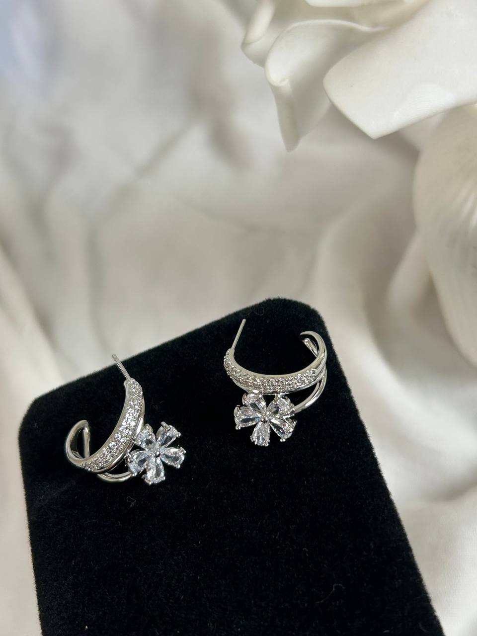 Sparkling Floral Ear Cuff