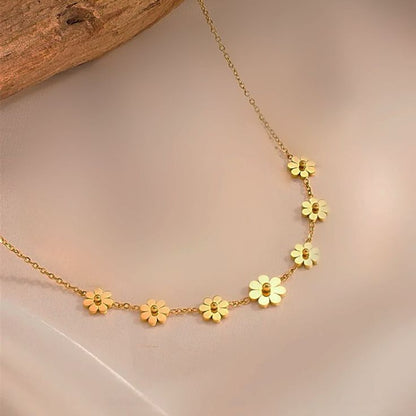 Daisy Garland Necklace