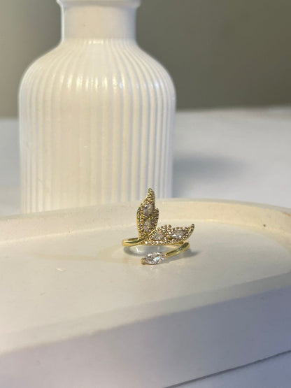 Sparkling Mermaid Tail Ring