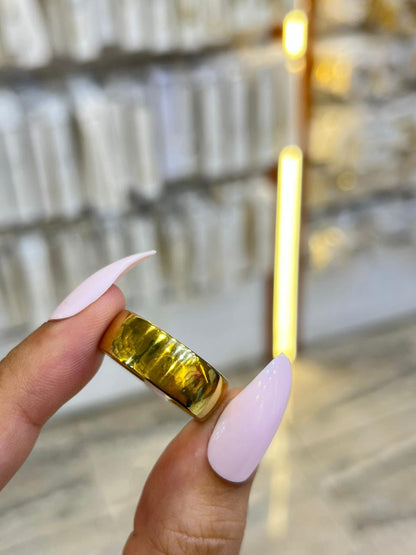 Classic Gold Wedding Band