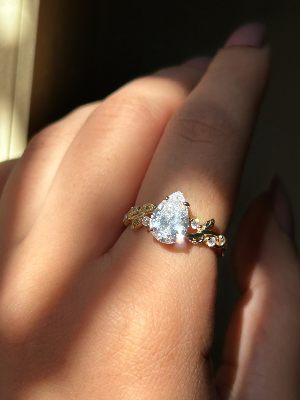 Floral Teardrop Zircon Ring