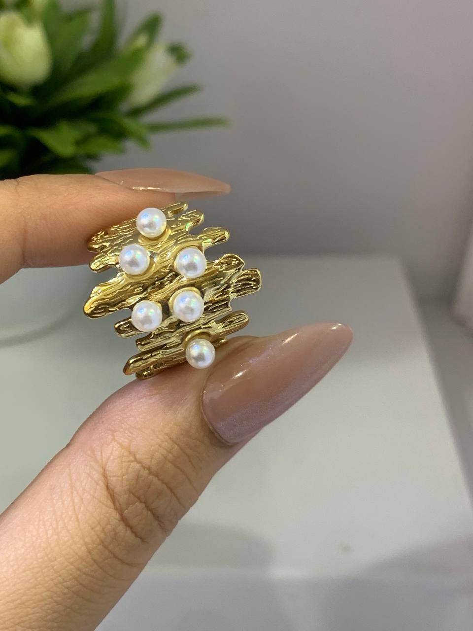 Golden Pearl Splash