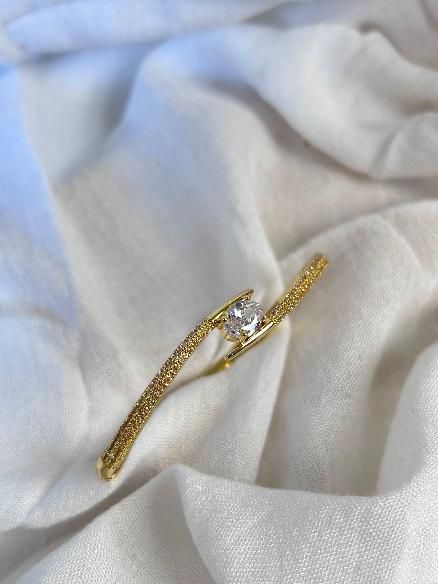 Golden Solitaire Bangle