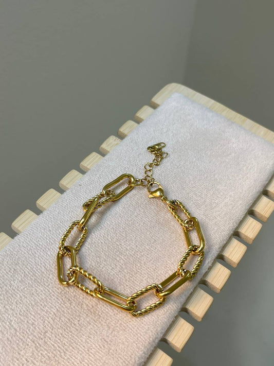 Bold Twisted Link Bracelet
