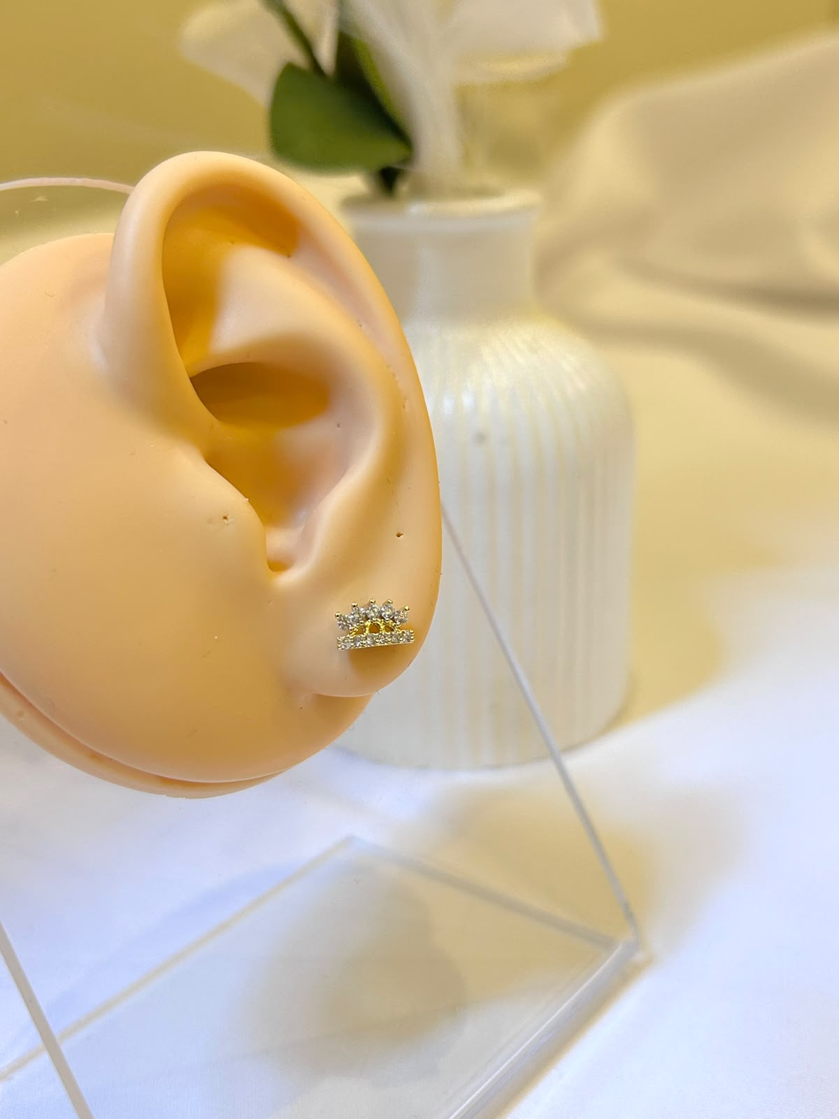 Double-Layer Pavé Crystal Crown Piercing